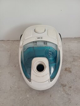 Bezsáčkový vysavač Rowenta - 3