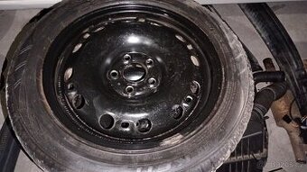Prodám novou sadu plechových kol s novými zimními pneu - 3