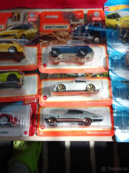 Hot wheels - 3