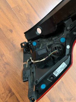 Levé zadní světlo Volvo V60 - 3