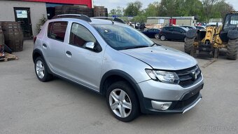 323. Dacia Sandero 1.6B Na náhradní díly - 3