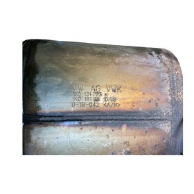 DPF filtr pevných částic 1K0131723K 1.9TDI 77KW - 3