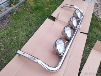 Originál IVECO světelná nerezová rampa, světla HELLA - 3