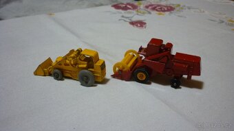 MATCHBOX RW SKUPINKA - 3
