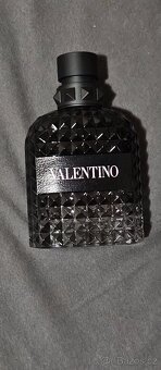 Valentino Born in Roma parfem - 3