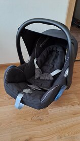 Autosedačka MaxiCosi CabrioFix + Pearl + základna FamilyFix - 3