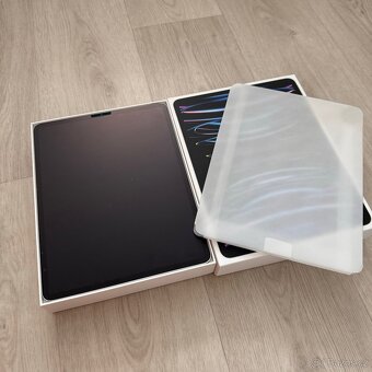 iPad Pro 12.9 6 gen + Magic Keyboard + Apple Pencil 2 - 3