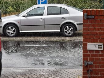 Škoda octavia 1 1.6 75 Kw rok 2004 STK PLATNÁ TOP Výbava - 3