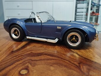 Shelby Cobra 1/18 Road Tough - 3