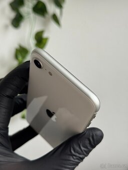 iPhone SE (2020) 64GB - 100% baterie, DPH - 3