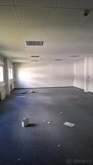 Sestava 18 kontejnerů - 3