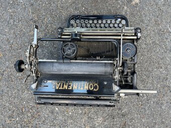 Psací stroj Continental Justin Löschner, Prague 30.léta - 3