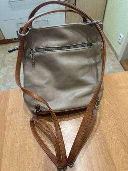 multifunkční kožená kabelka koupena v Itálii - 3