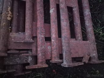 Haki lešení 4 čtvercová patka - 3