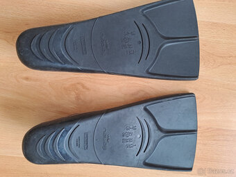 Plavecké krátké ploutve v.33/34 - 3