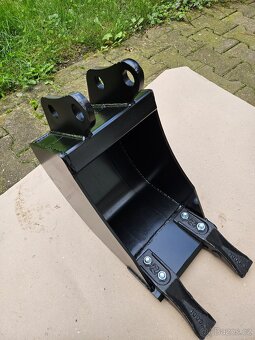 Podkopová lžíce - 3