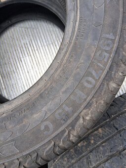 195/70/15c - 3
