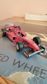 Modely Ferrari F1 1:24 - HotWheels, Bburago - 3