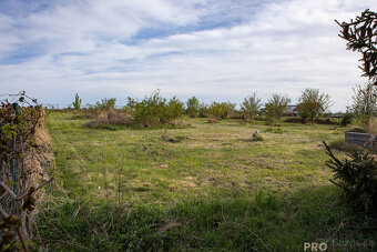 Prodej stavebního pozemku 883 m2 - 3