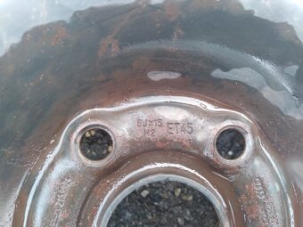 KOMPLET ZIMNÍ KOLA 195/65R15 8mm - 3