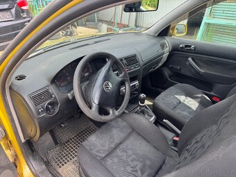 VW GOLF 4 na nahradni dily ND - 3