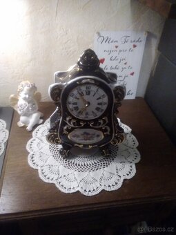 Krásné značkové hodiny z porcelánu - 3