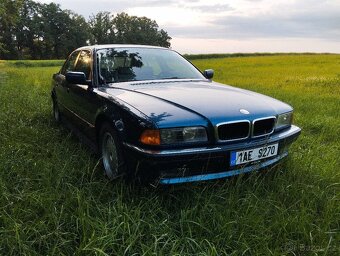 BMW e38 3.0 V8, manuál - 3