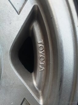 Toyota - 3