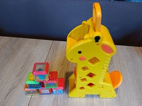Fisher Price Žirafa + 6 kostek - 3