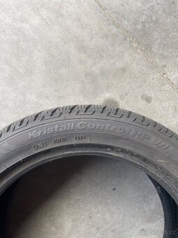 Prodám zimní pneu 195/50 r16 - 3