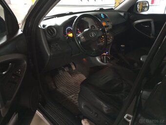 Toyota RAV4 - 3