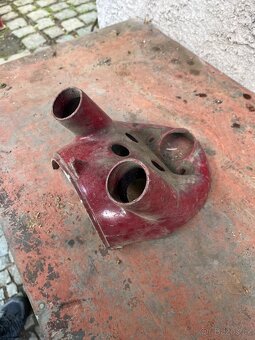 Spodní díl masky asi Jawa 125,175 atd - 3