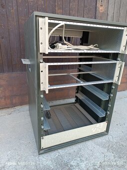Rack - datový rozvaděč - 3
