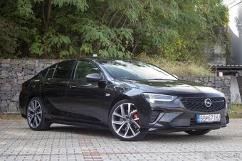 Opel Insignia 2.0 Turbo 230k S&S GSi 4x4 A/T - 3
