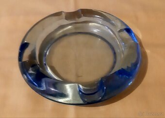 Starý skleněný popelník - 3