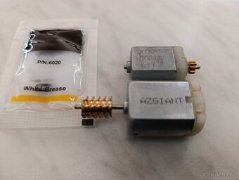 Prodám opravnou sadu zámku zadních dveří LR3/4 Discovery - 3