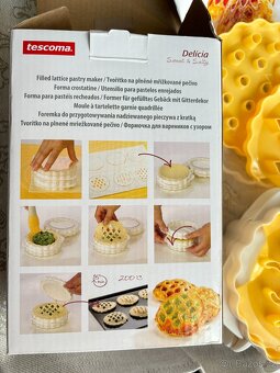 Tescoma Formovač na plněné pečivo s mřížkovým zdobením DELÍC - 3