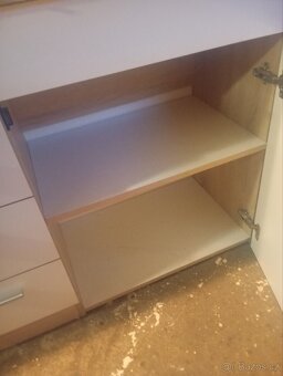 Kosmetická komoda - 3