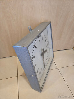 Pragotron Elektročas hranaté hodiny PS -100 - 3