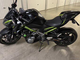 Kawasaki Z900 - 3