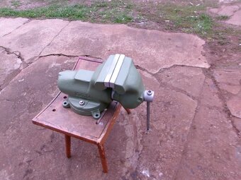 svěrák york 150 - 3