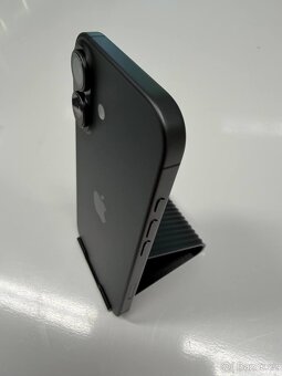 Apple iPhone 17 256GB - 3