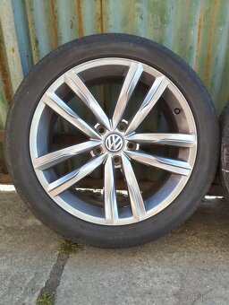 Alu disky VW Dartford 5x112 8Jx18 + 235/45 R18 94W - 3
