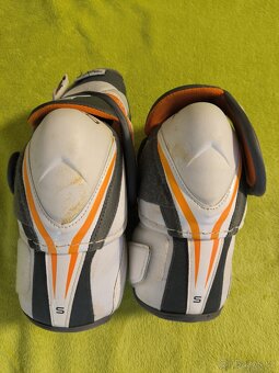 Hokejové lokty Easton JR - 3