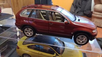 1:18 bmw X5 - 3