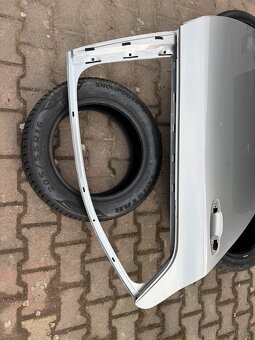 Škoda Octavia III liftback pravé zadní dveře - 3