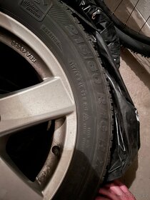 Nabízím kompletní sadu zimních pneumatik včetně disku - 3