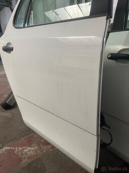 Škoda Fabia 2 HB krátká pravé dveře LF9E 1026 - 3