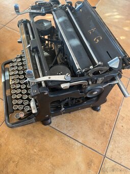 Psací stroj retro - 3
