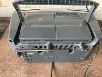 Přehrávač SONY - funkční rádio, magnetofon i CD - 3